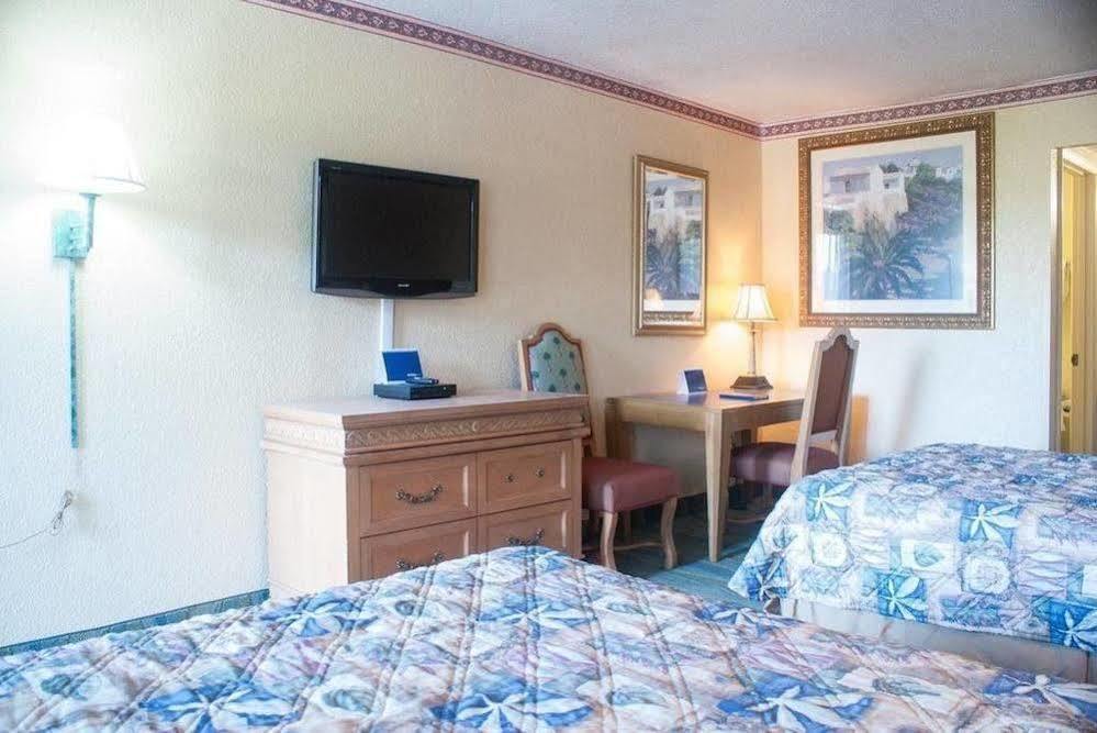 Polynesian Inn Saint Cloud Extérieur photo